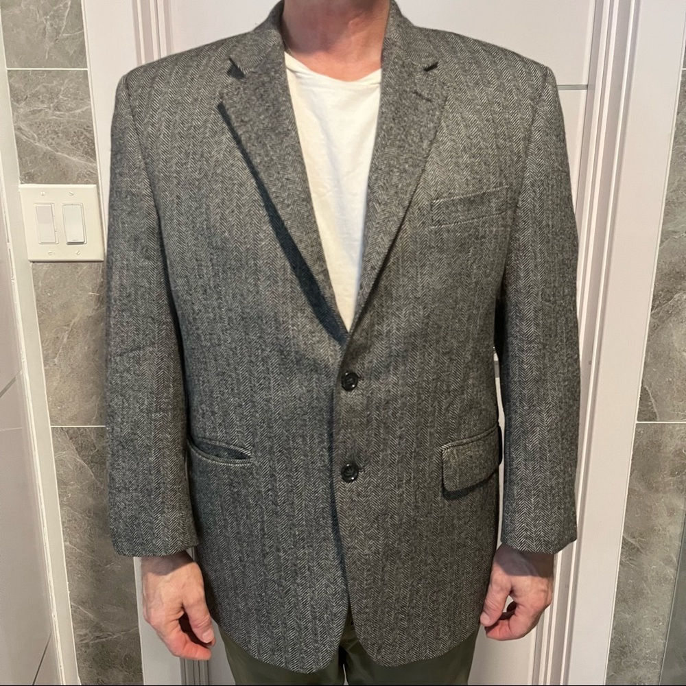 IZOD 100% wool Woolmark heather gray two button suit jacket